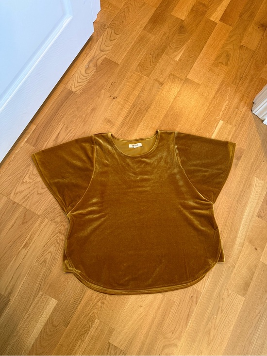 Madewell Tops - Madewell Velvet Short Sleeve Top in Mustard Gold